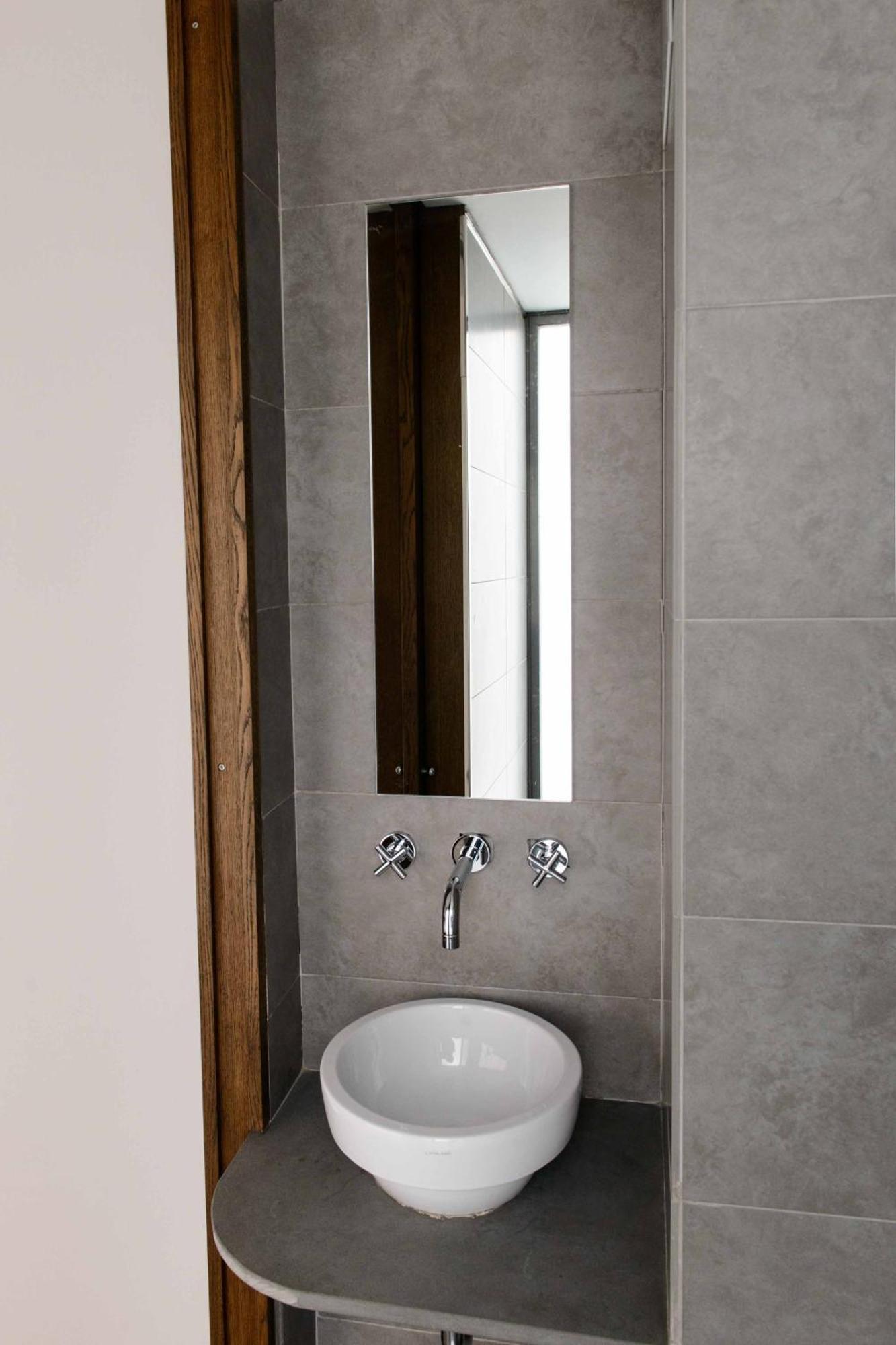 Апартаменты Bright Loft With Terrance - Next To Metro Kerameikos Афины Экстерьер фото