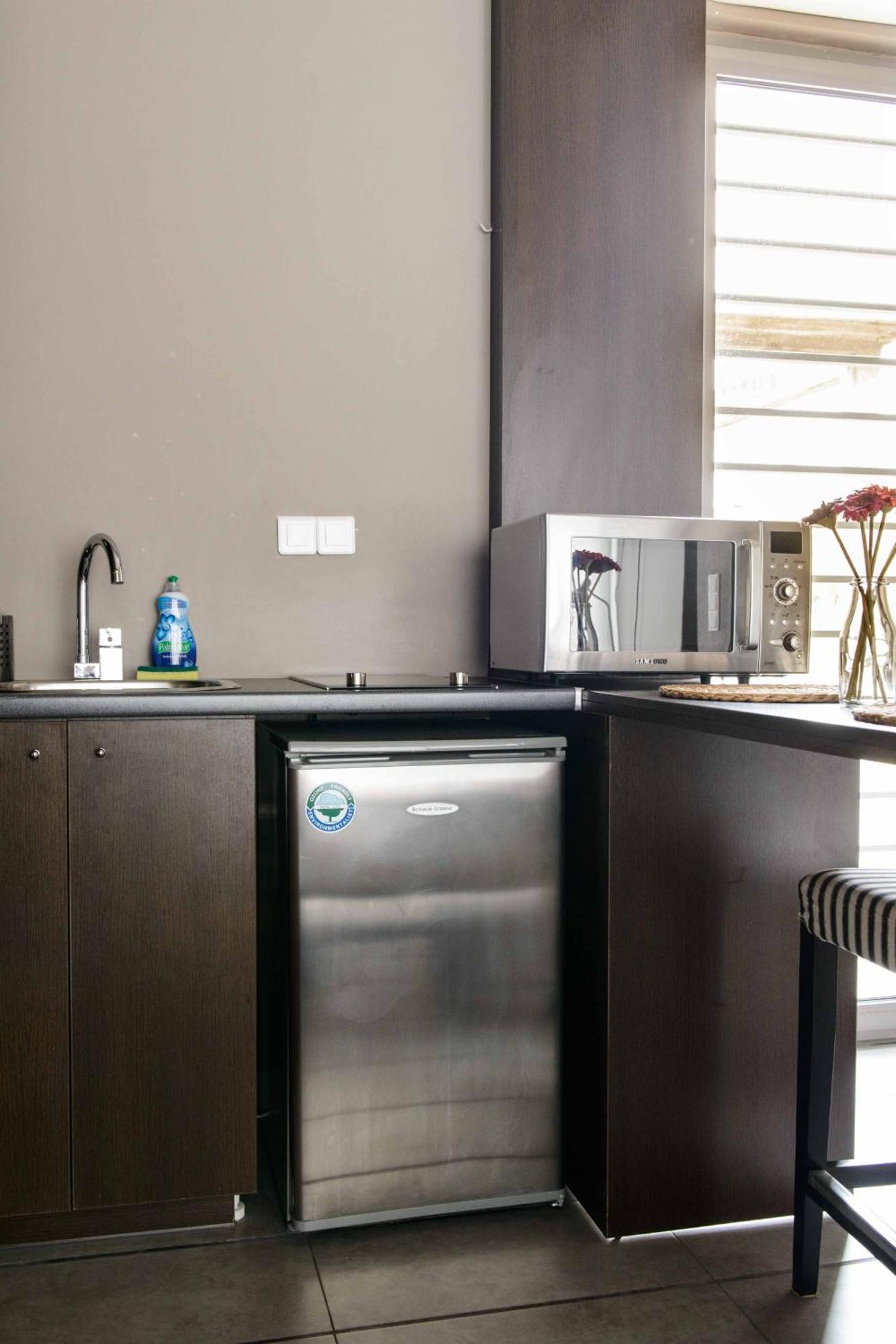 Апартаменты Bright Loft With Terrance - Next To Metro Kerameikos Афины Экстерьер фото