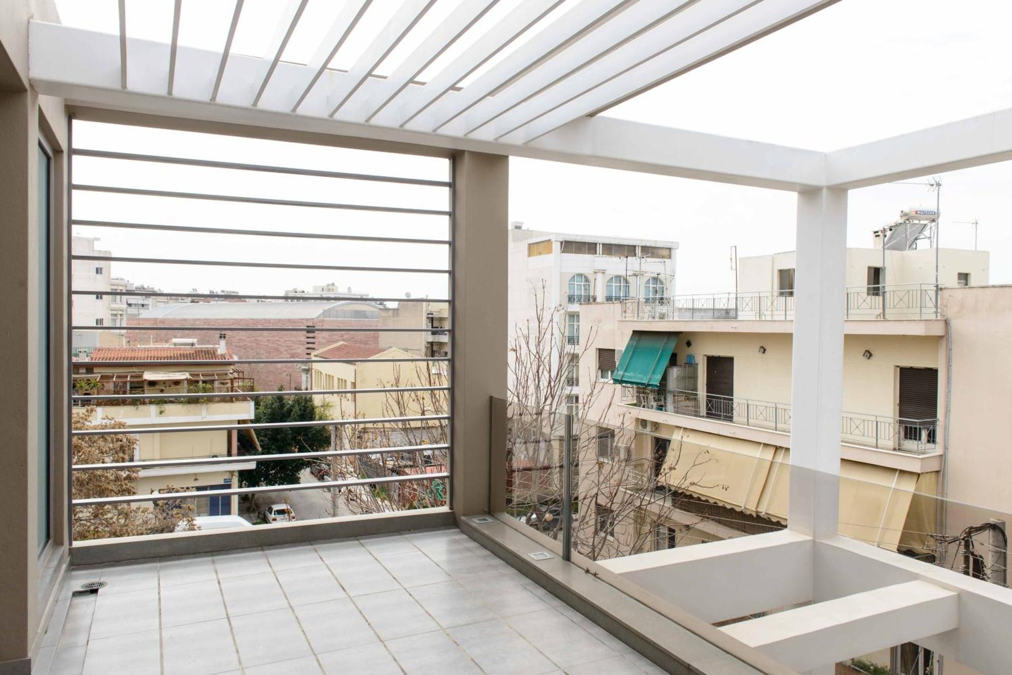 Апартаменты Bright Loft With Terrance - Next To Metro Kerameikos Афины Экстерьер фото